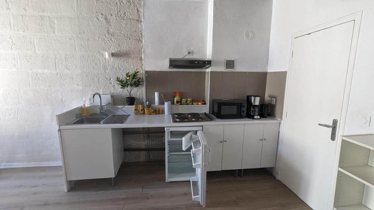 Hypercentre, Place Pie, Residence Amphoux Charmants Appartements Ou Studio Proche De La Gare Parkings Et Palais Des Papes 亞維農 外观 照片