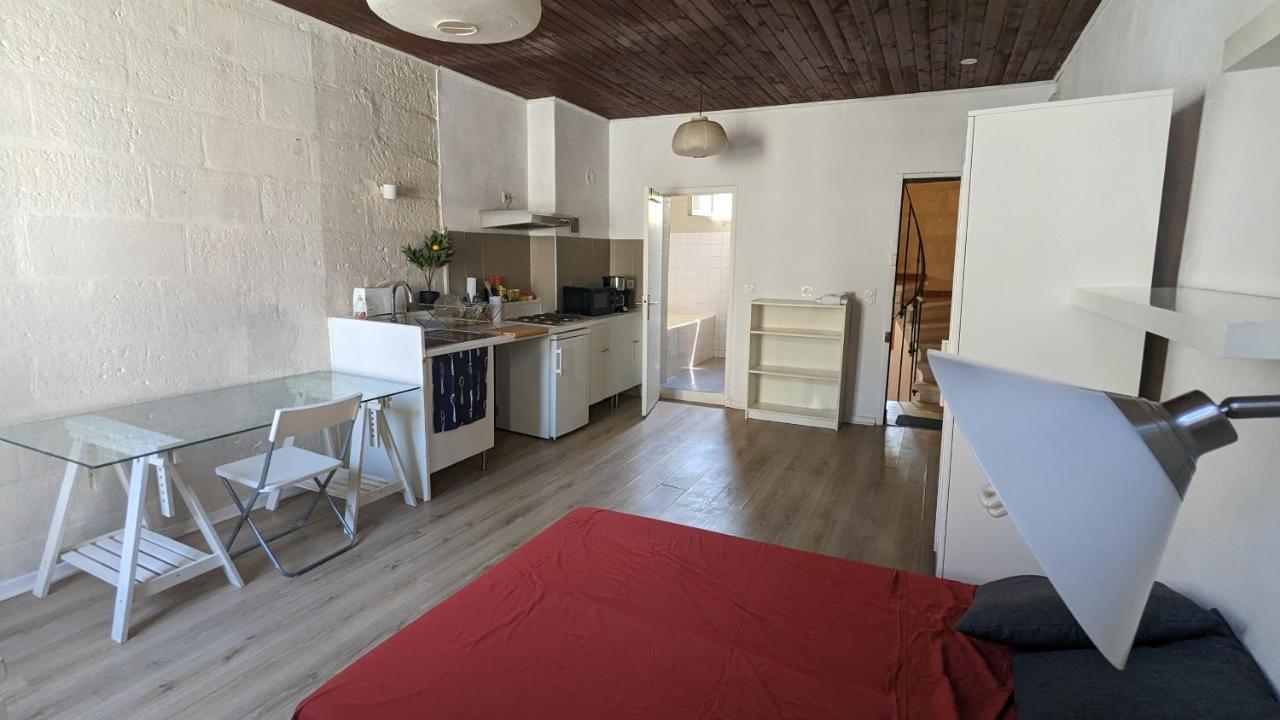 Hypercentre, Place Pie, Residence Amphoux Charmants Appartements Ou Studio Proche De La Gare Parkings Et Palais Des Papes 亞維農 外观 照片