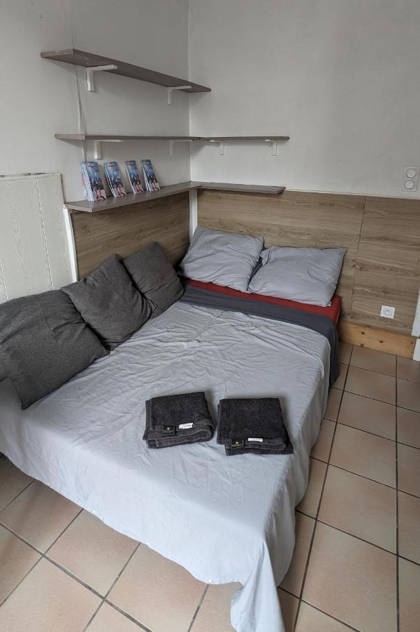 Hypercentre, Place Pie, Residence Amphoux Charmants Appartements Ou Studio Proche De La Gare Parkings Et Palais Des Papes 亞維農 外观 照片