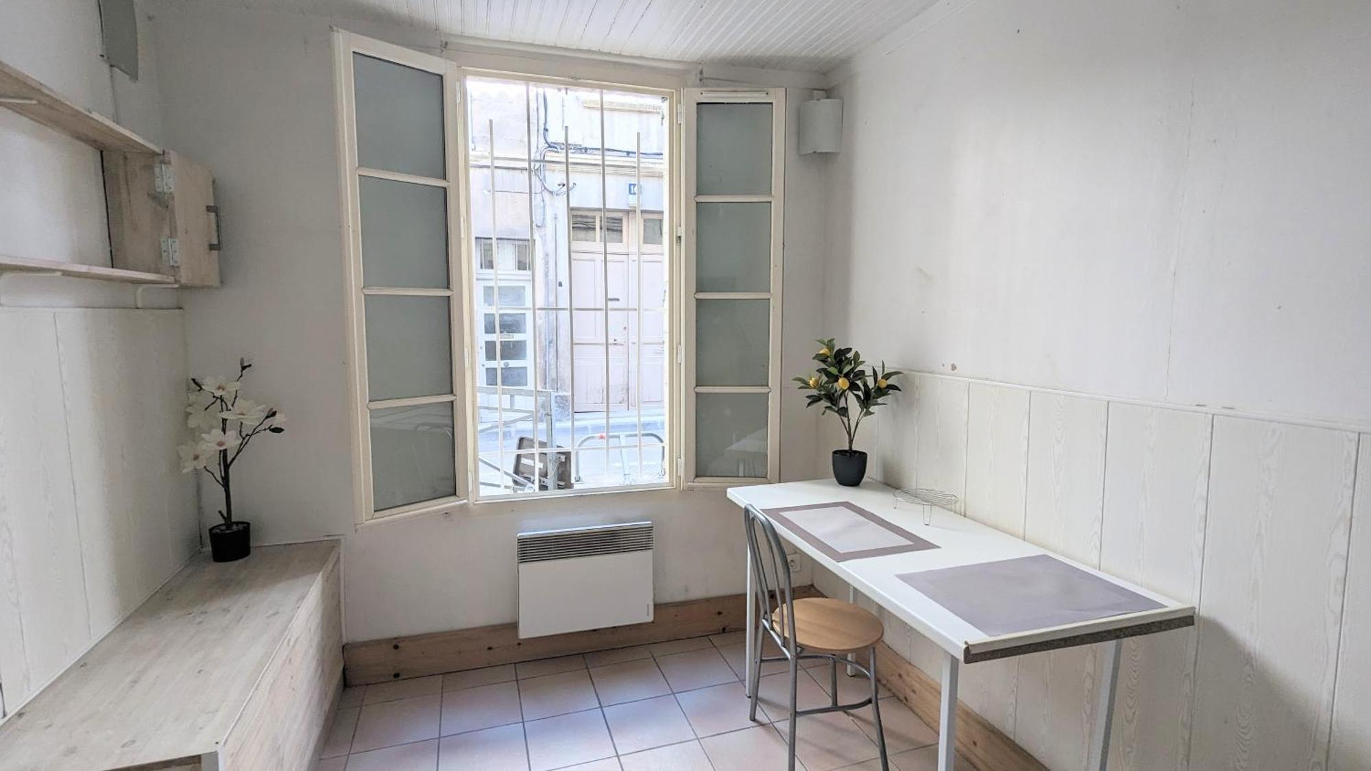 Hypercentre, Place Pie, Residence Amphoux Charmants Appartements Ou Studio Proche De La Gare Parkings Et Palais Des Papes 亞維農 外观 照片